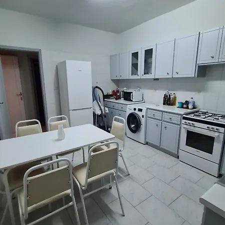 Mecasa House 2 Apartment Polis